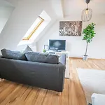 Fullhouse - - L8 - Balcony - Smarttv - Nespresso Zwickau