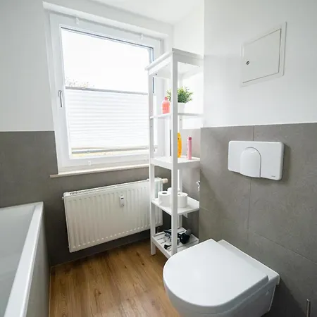 Fullhouse - - L8 - Balcony - Smarttv - Nespresso * Zwickau