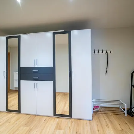 Fullhouse - - L8 - Balcony - Smarttv - Nespresso Zwickau