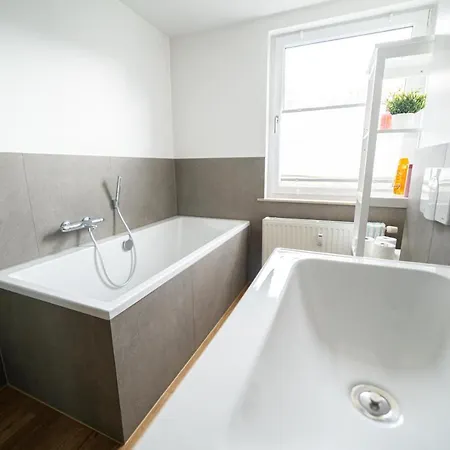 Fullhouse - - L8 - Balcony - Smarttv - Nespresso Apartment