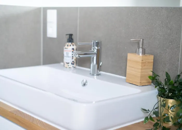 شقة Fullhouse - - L8 - Balcony - Smarttv - Nespresso *