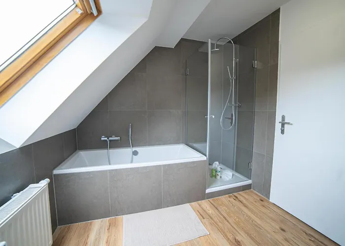 Fullhouse - - L8 - Balcony - Smarttv - Nespresso *